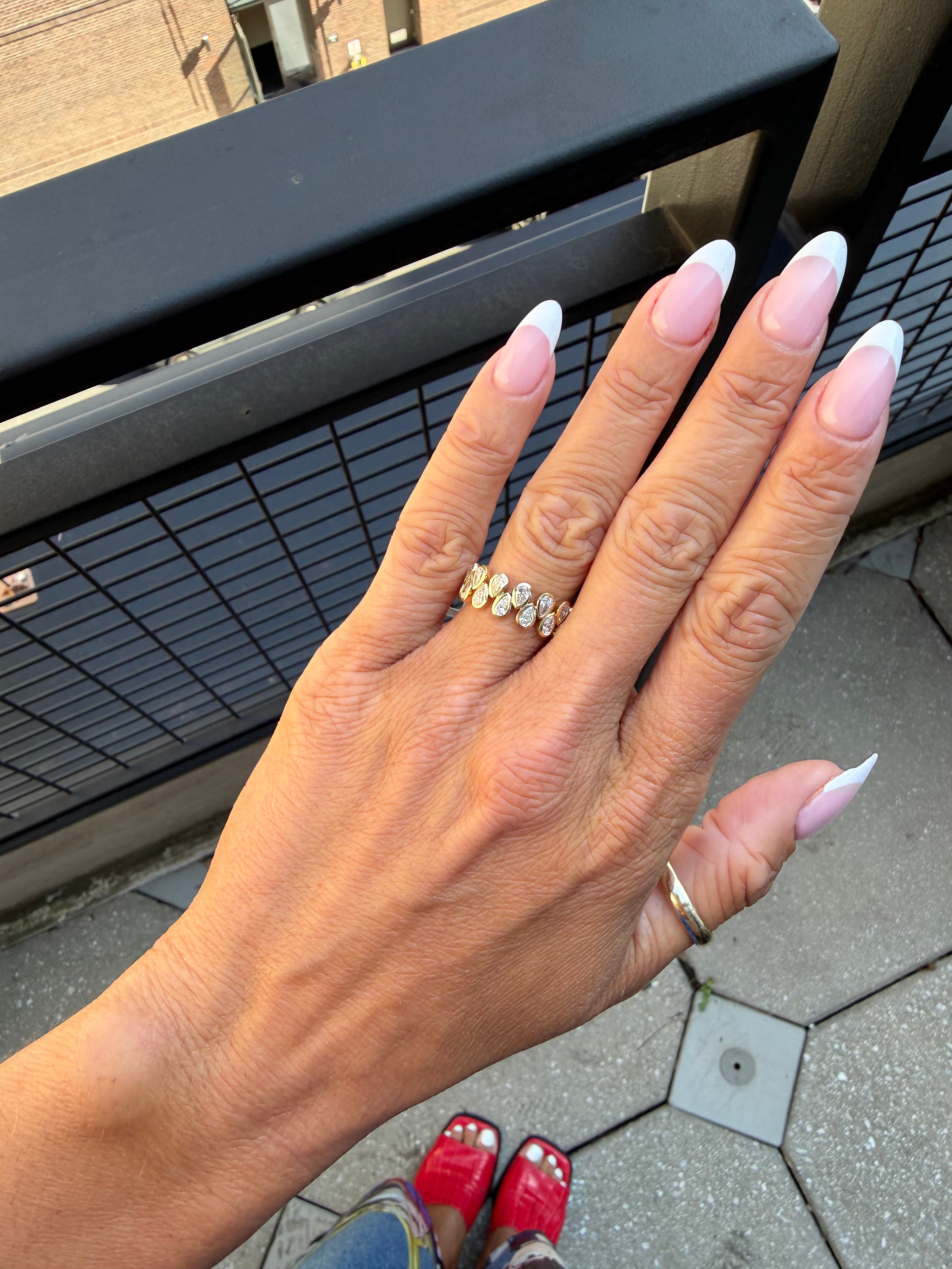 Figure 8 Eternity Band (Pear Cut)
