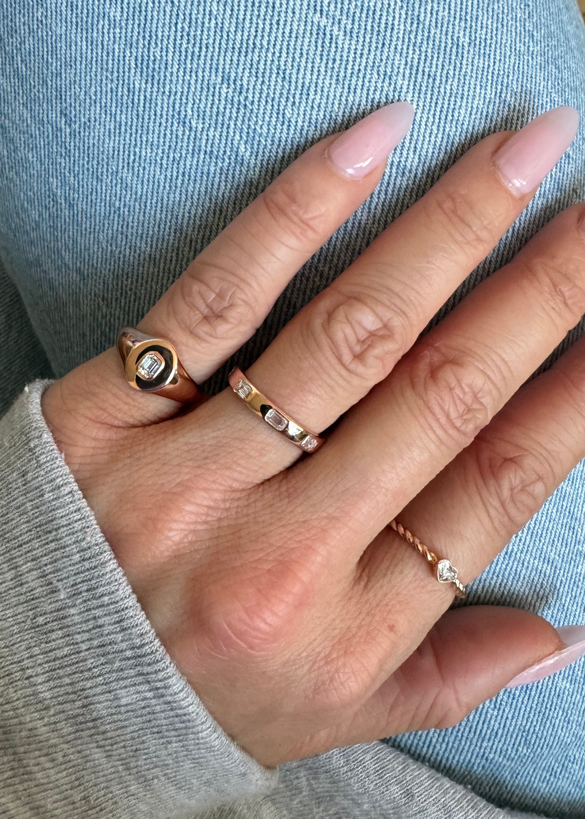 Emerald Cut Dot Band (Mined Natural Diamond)