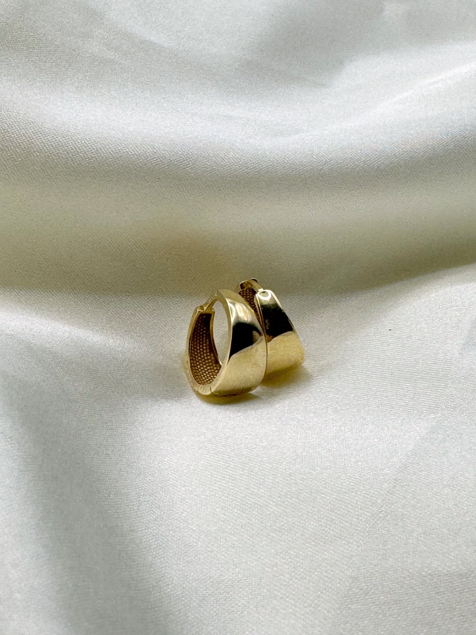 Reversible Small Hoops - Lanore Fine Jewelry