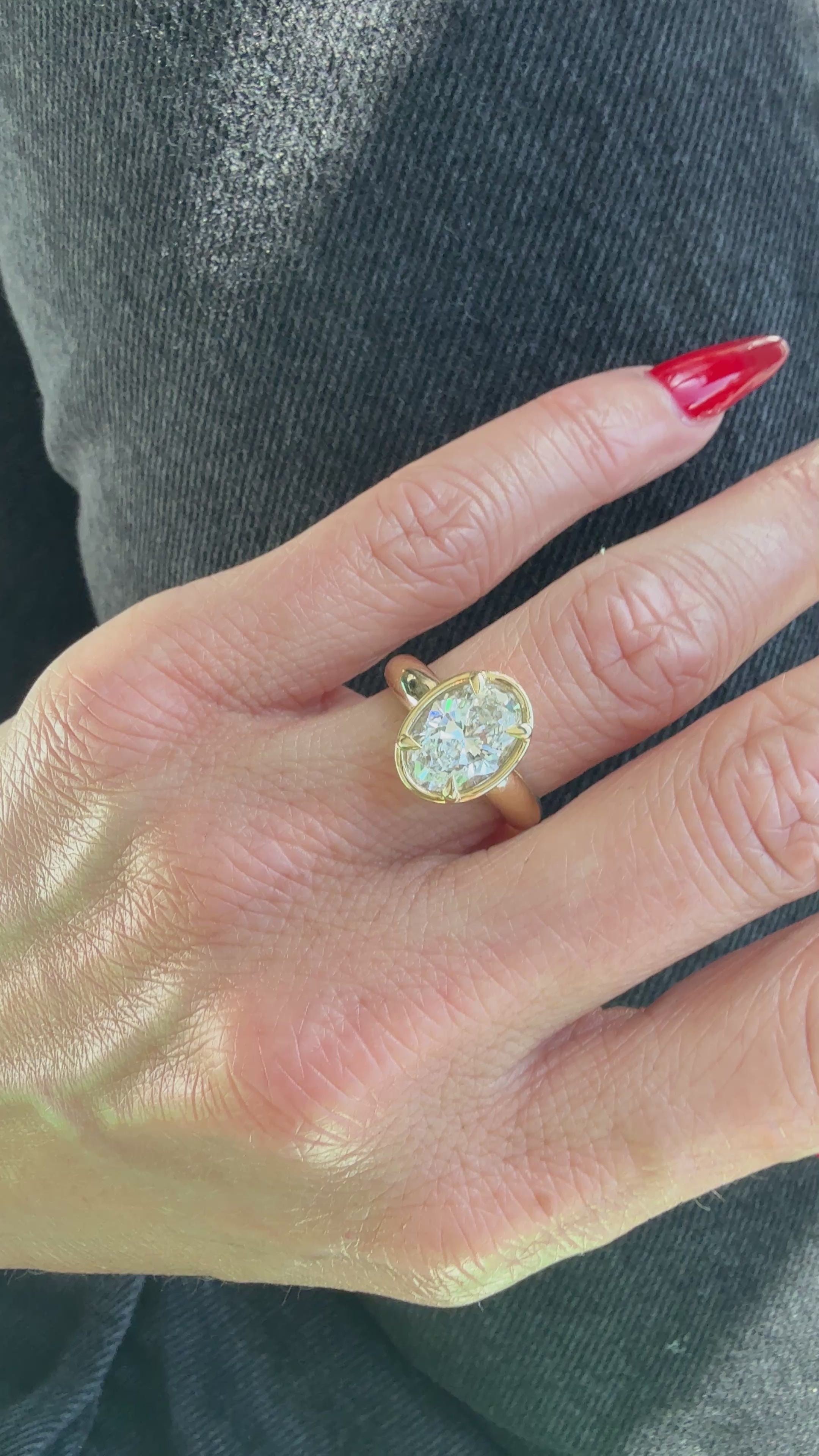 Oval Brilliant Barcelona Engagement Ring
